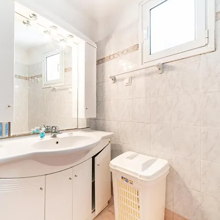 Captain Spiros House Holiday home